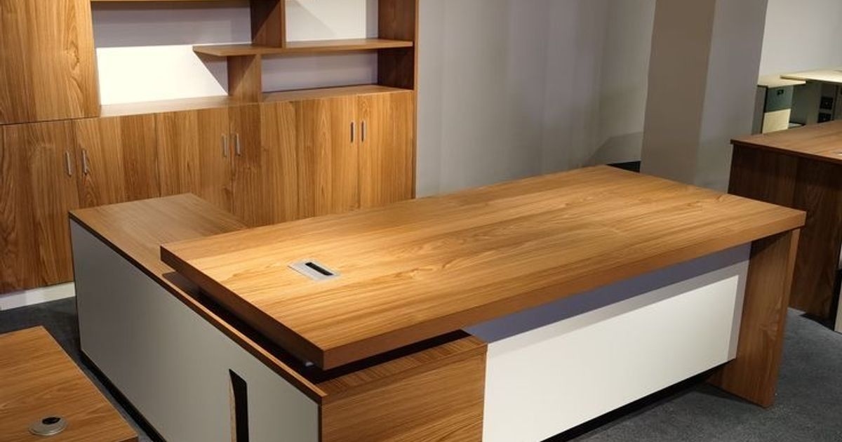 Bureau Ergonomique et Moderne : Boostez Votre Productivité - miniature 2