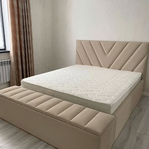 Lit Design en Bois Massif : Redécouvrez le Plaisir d'un Sommeil Réparateur - miniature 4