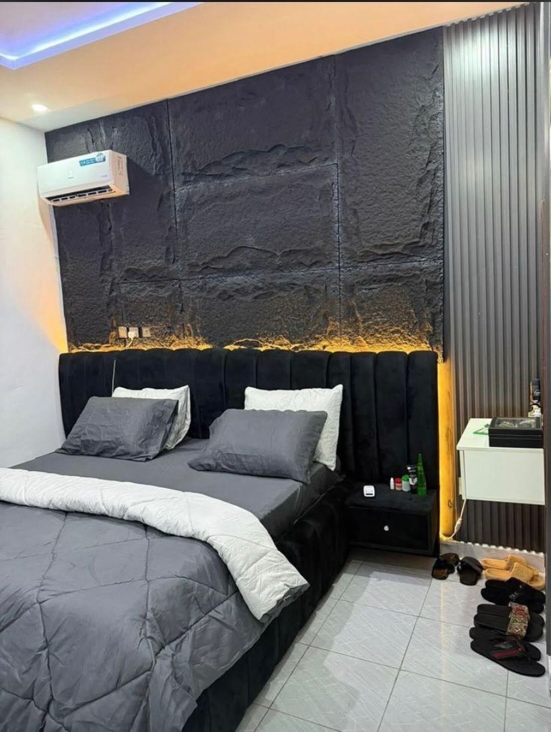 Lit Design en Bois Massif : Redécouvrez le Plaisir d'un Sommeil Réparateur - miniature 10