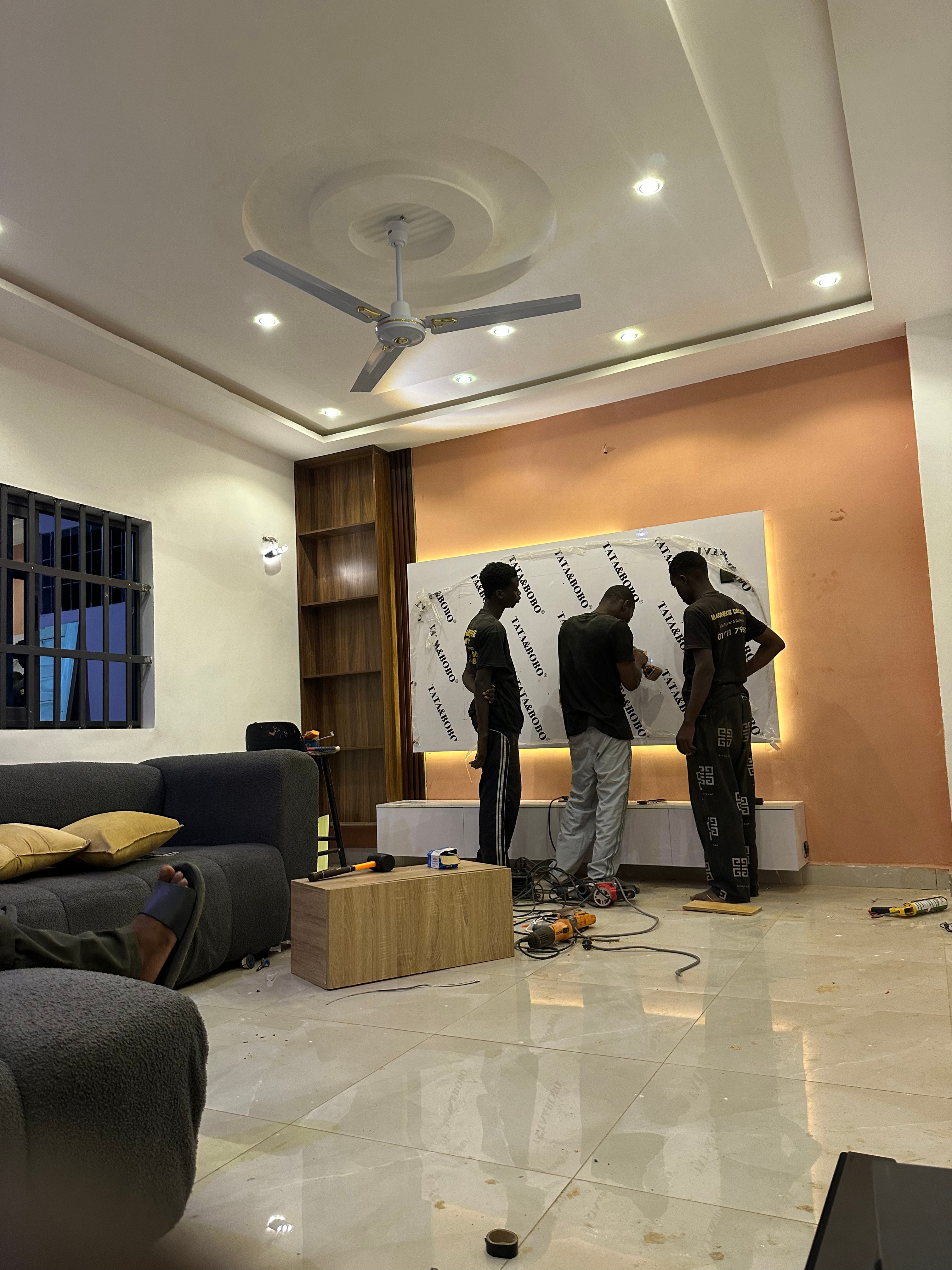 Meuble TV Contemporain : L'Écrin Parfait pour Votre Salon