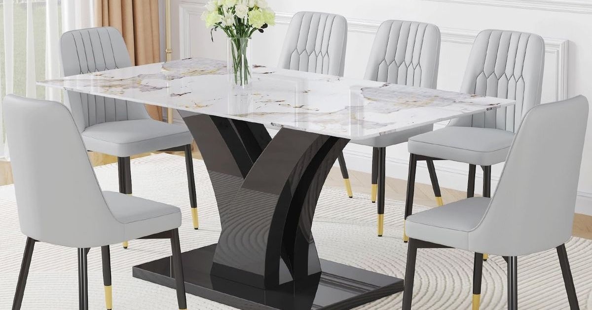Table de Réception Design : Faites une Première Impression Inoubliable